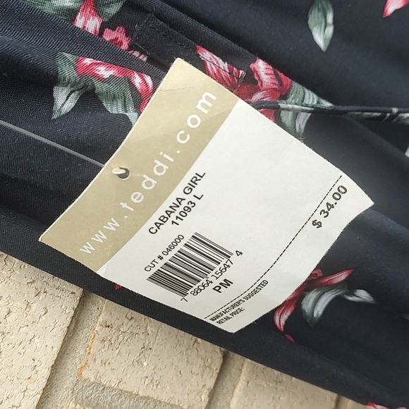 Flower Dress - Picture 14 of 15